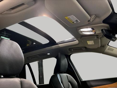 Certified 2024 Volvo XC90 B6 Plus w/ Protection Package Premier AWD/4WD image 14