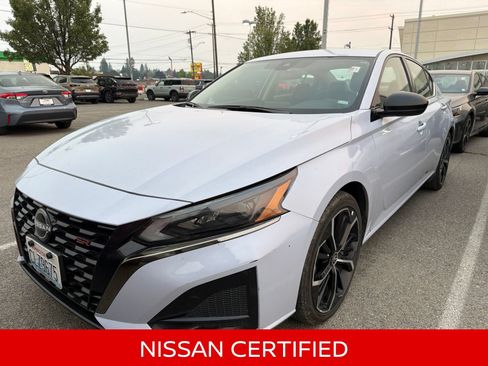 Certified 2024 Nissan Altima 2.5 SR FWD image 1