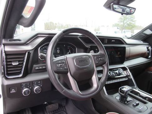 Used 2024 GMC Sierra 1500 Denali Ultimate AWD/4WD image 15