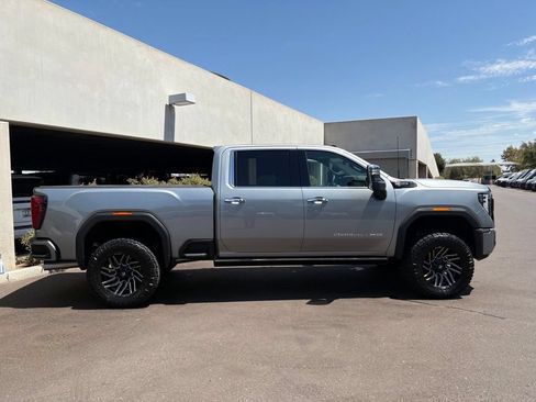 Used 2026 GMC Sierra 2500 Denali Ultimate AWD/4WD image 4