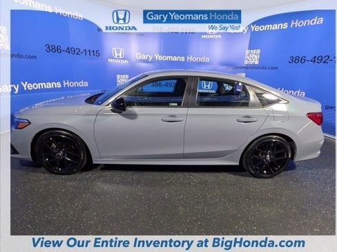 Used 2023 Honda Civic Sport image 10