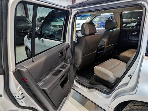 Used 2018 Ford Flex SEL w/ Equipment Group 202A FWD image 22