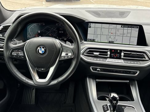 Used 2022 BMW X5 xDrive40i w/ Premium Package AWD/4WD image 14