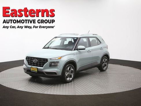 Used 2025 Hyundai Venue SEL FWD image 57