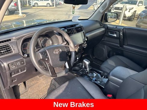 Used 2020 Toyota 4Runner TRD Off-Road Premium w/ Moonroof Package AWD/4WD image 13