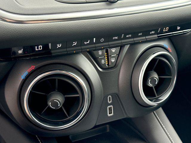 New 2026 Chevrolet Blazer LT w/ Convenience Package FWD image 17