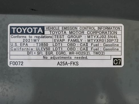 Used 2021 Toyota RAV4 XLE w/ Carpet Mat Package (TMS) FWD image 27