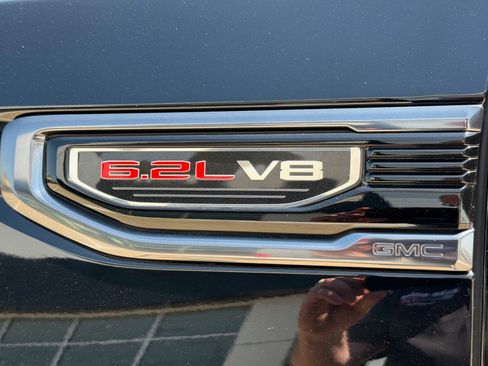 Certified 2024 GMC Sierra 1500 AT4 w/ Technology Package image 9