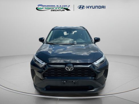 Used 2024 Toyota RAV4 XLE FWD image 3