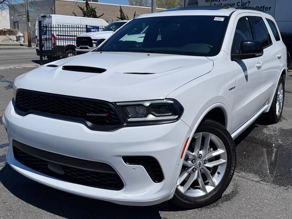 Certified 2025 Dodge Durango R/T AWD/4WD image 4