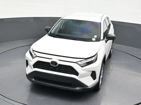 Used 2023 Toyota RAV4 LE FWD image 17