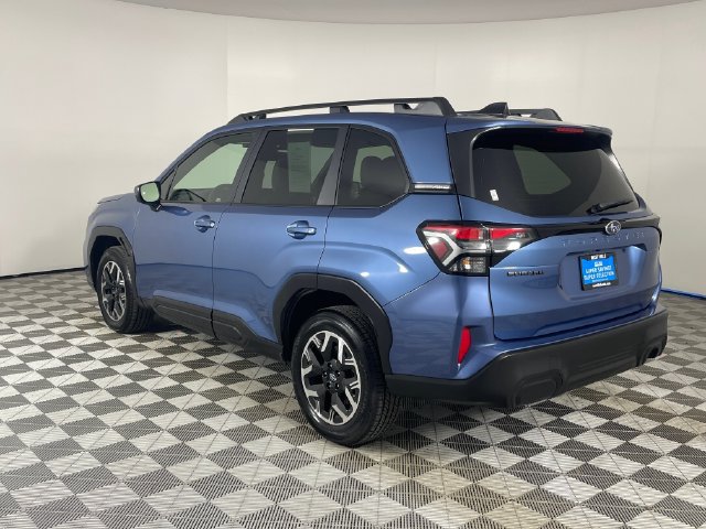 Used 2025 Subaru Forester Premium AWD/4WD image 23