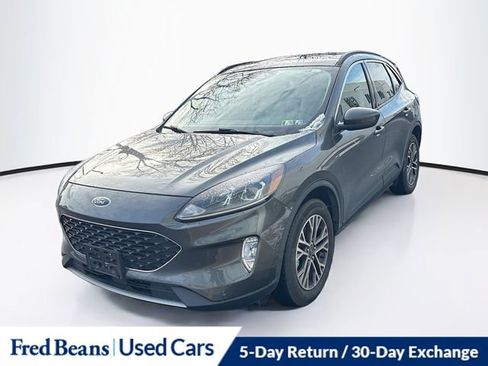 Used 2020 Ford Escape SEL image 2