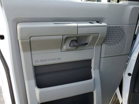 Used 2024 Ford E-350 and Econoline 350 Super Duty w/ Power Windows & Locks Group image 13