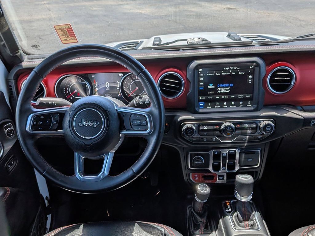 Used 2018 Jeep Wrangler Unlimited Rubicon AWD/4WD image 23