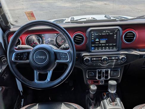 Used 2018 Jeep Wrangler Unlimited Rubicon AWD/4WD image 23