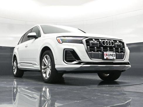 Used 2025 Audi Q7 3.0T Premium Plus AWD/4WD image 54