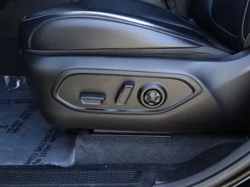 Used 2021 Jeep Grand Cherokee L Limited RWD image 17