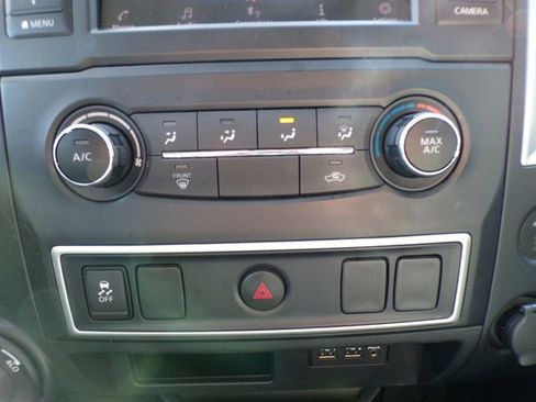 Used 2019 Nissan Titan S w/ S Utility Package image 23