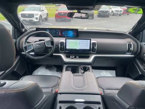 Used 2025 Ford Expedition Tremor AWD/4WD image 22
