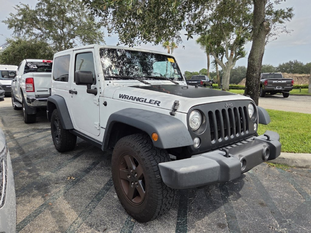 Used 2017 Jeep Wrangler Sport AWD/4WD image 2