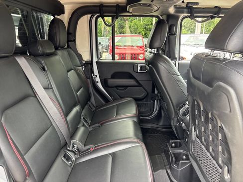 Used 2020 Jeep Gladiator Rubicon AWD/4WD image 29