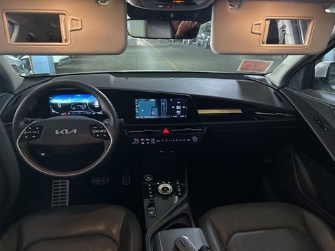 Certified 2023 Kia Niro Wave FWD image 7