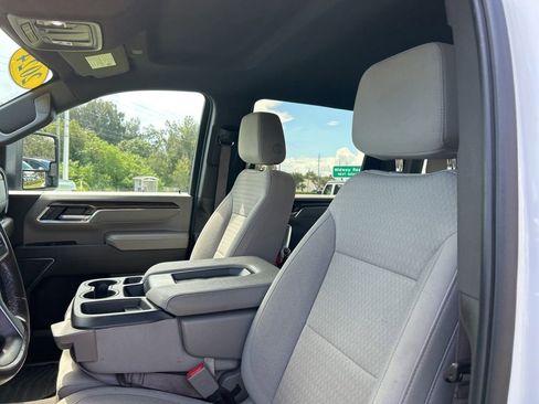 Used 2024 Chevrolet Silverado 2500 LT image 14