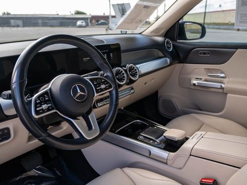 Used 2022 Mercedes-Benz GLB 250 image 14