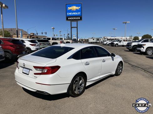 Used 2018 Honda Accord Touring image 5