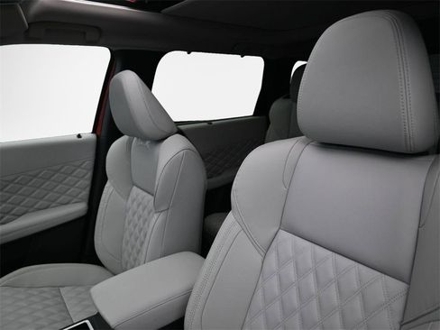 New 2025 Mitsubishi Outlander SEL image 20