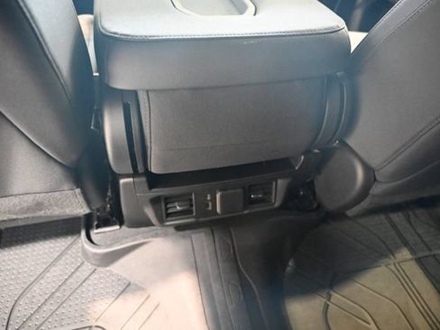 Used 2023 Chevrolet Silverado 1500 LT AWD/4WD image 24
