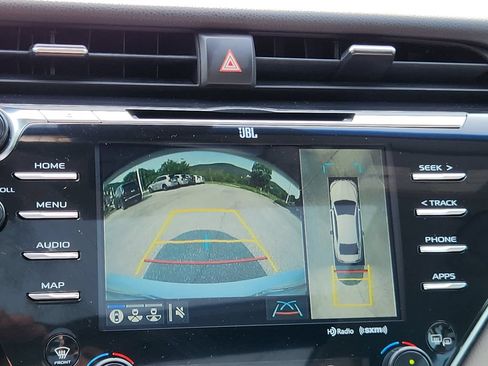 Used 2018 Toyota Camry XLE w/ Driver Assist Package FWD image 25