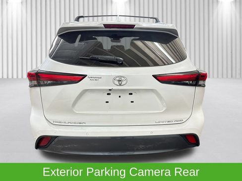 Used 2023 Toyota Highlander Limited AWD/4WD image 9