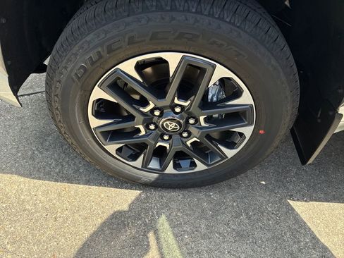 New 2026 Toyota Tundra Limited AWD/4WD image 36