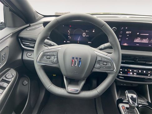 New 2026 Buick Envista Avenir image 12