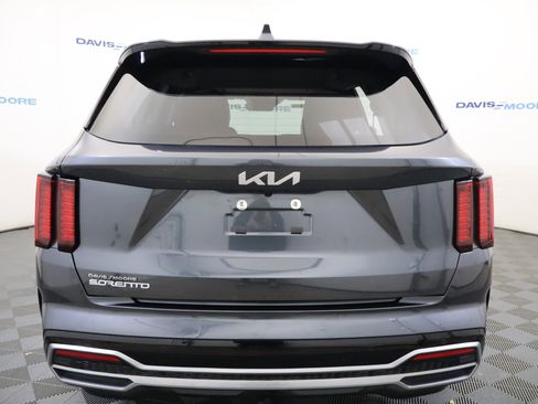 Used 2023 Kia Sorento EX image 7