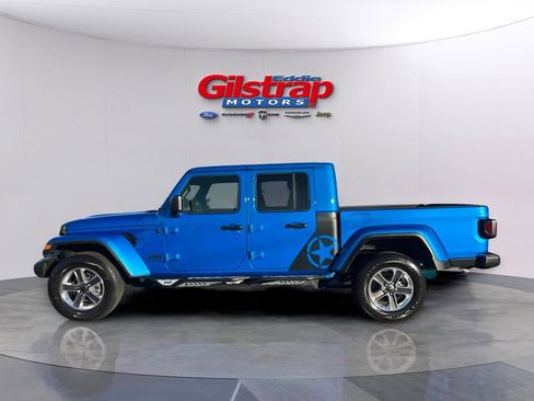 Used 2024 Jeep Gladiator Sport w/ Premium Package AWD/4WD image 3