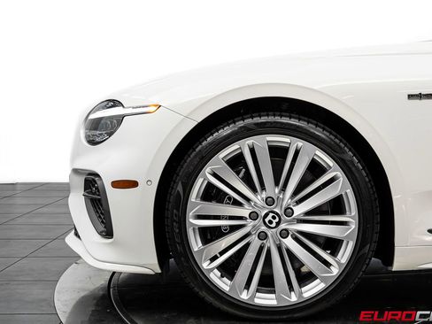 Used 2025 Bentley Continental GT Speed image 13