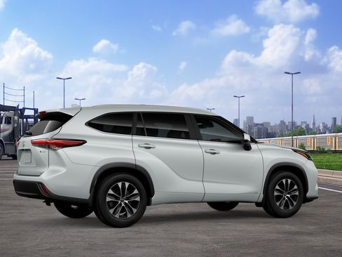 New 2026 Toyota Highlander XLE AWD/4WD image 11