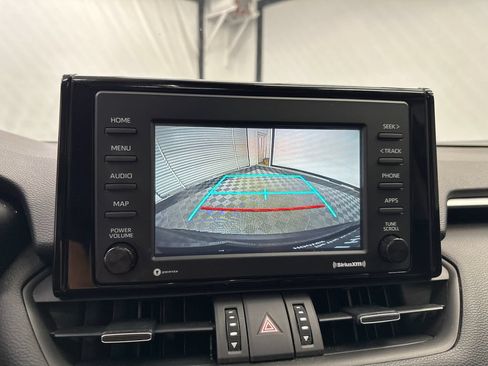 Used 2022 Toyota RAV4 XLE Premium FWD image 31