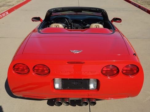 Used 2003 Chevrolet Corvette Convertible w/ Preferred Equipment Group1 image 11