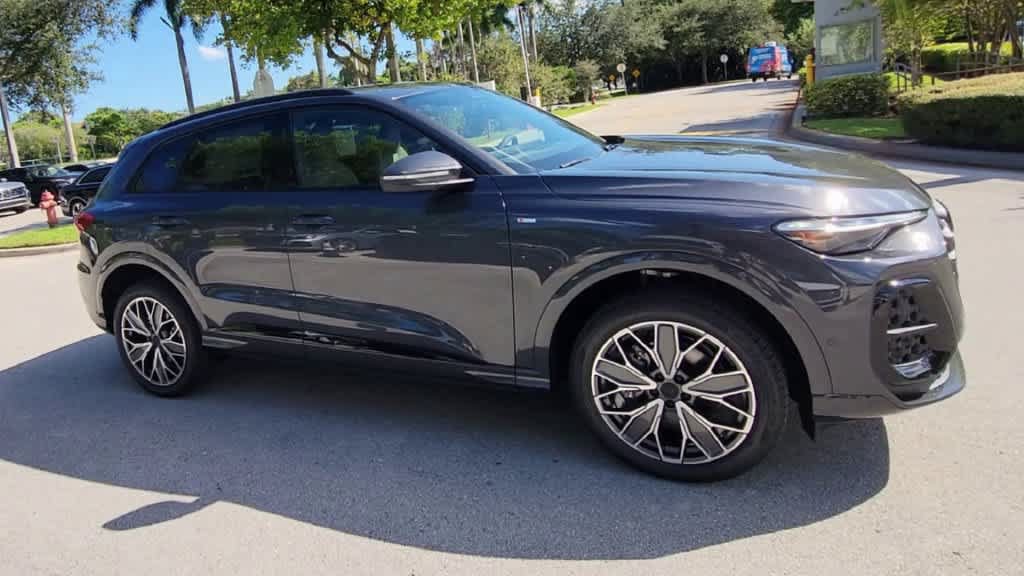 New 2026 Audi Q5 Premium AWD/4WD image 2