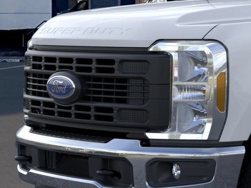 New 2026 Ford F350 XL w/ XL Chrome Package AWD/4WD image 20