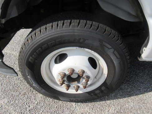 Used 2021 Ford E-350 and Econoline 350 Super Duty w/ Power Windows & Locks Group image 12