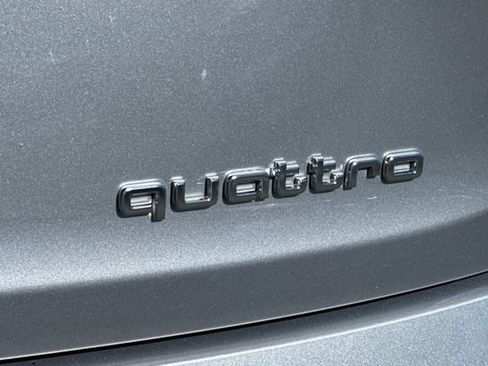 Used 2021 Audi e-tron Premium w/ Convenience Plus Package AWD/4WD image 27
