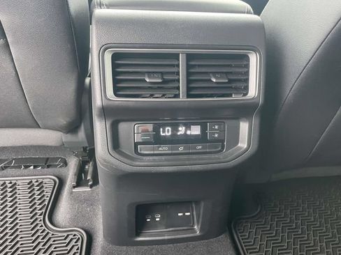 Certified 2026 Volkswagen Atlas SE FWD image 15
