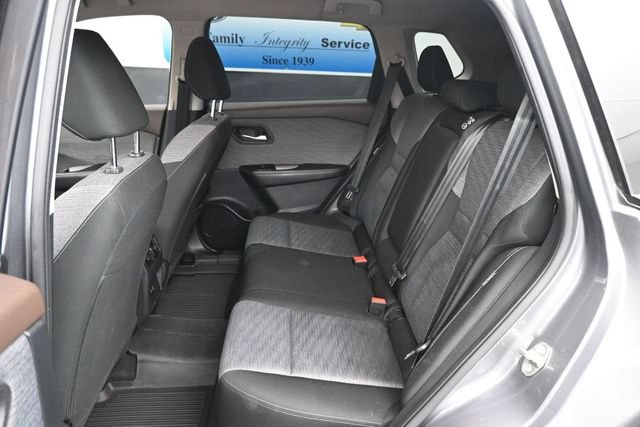 Used 2023 Nissan Rogue SV FWD image 8