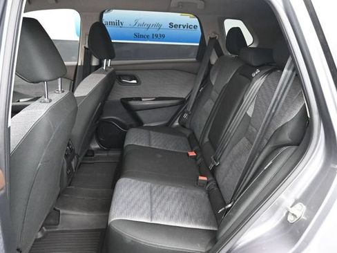 Used 2023 Nissan Rogue SV FWD image 8