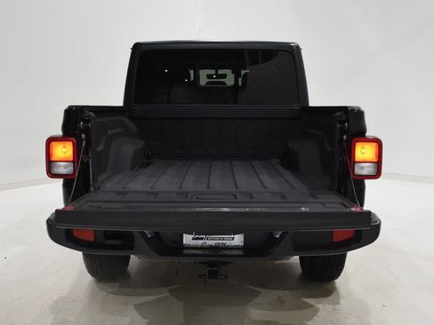 Used 2022 Jeep Gladiator Sport AWD/4WD image 6